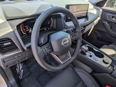 New 2026 Nissan Rogue Platinum w/ Platinum Premium Package AWD/4WD image 15
