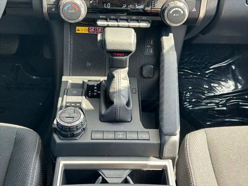 Certified 2025 Toyota 4Runner TRD Off-Road AWD/4WD image 23