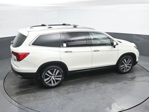 Used 2016 Honda Pilot Touring image 37