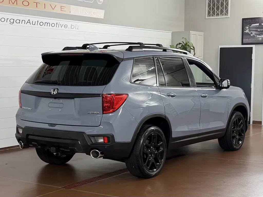 Used 2023 Honda Passport EX-L image 3