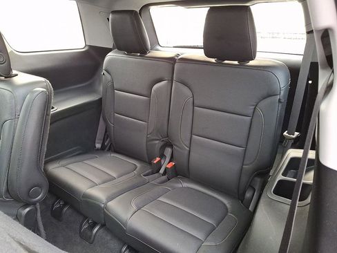 Used 2017 GMC Acadia SLT image 8