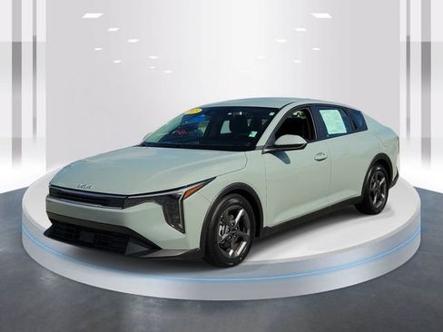Used 2025 Kia K4 FWD image 3