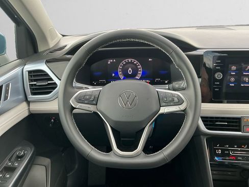 New 2025 Volkswagen Taos SE image 12