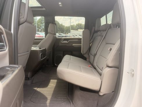 Used 2024 GMC Sierra 2500 SLT w/ SLT Premium Package AWD/4WD image 29