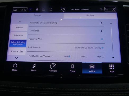 Used 2023 Chrysler Pacifica Touring-L FWD image 42