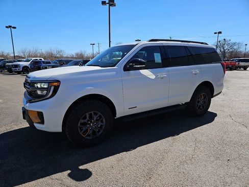 New 2026 Ford Expedition Tremor image 5