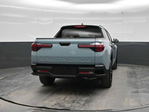 Certified 2025 Hyundai Santa Cruz SEL FWD image 6