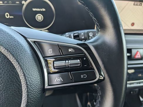 Certified 2024 Kia Seltos EX image 30