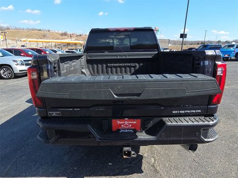 Used 2024 GMC Sierra 2500 Denali w/ Denali Reserve Package image 9