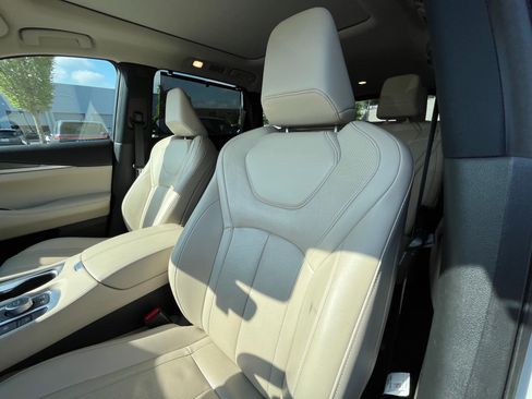 Used 2023 INFINITI QX60 Luxe w/ Cargo Package AWD/4WD image 16