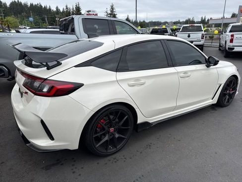 Used 2025 Honda Civic Type R image 8