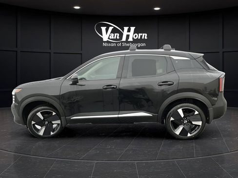 New 2026 Nissan Kicks SR w/ Cold Weather Package image 11