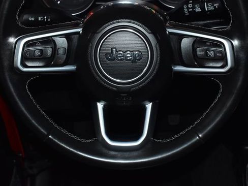 Certified 2020 Jeep Wrangler Unlimited Sahara w/ LED Lighting Group image 21