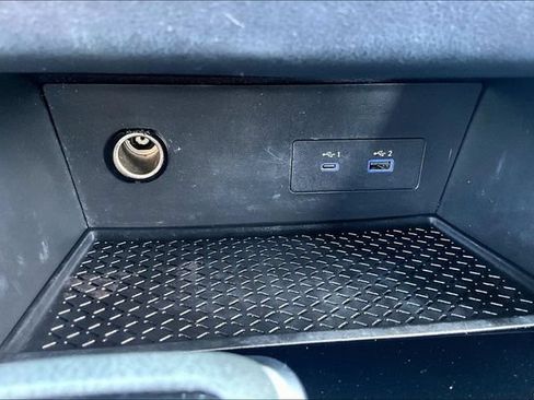 Used 2024 Nissan Pathfinder SV FWD image 16