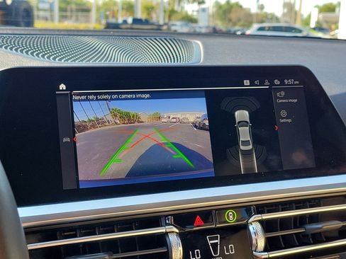 Used 2022 BMW 330i Sedan w/ Driving Assistance Package image 23