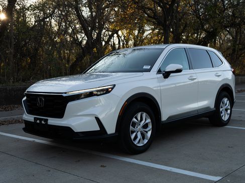 Certified 2025 Honda CR-V LX image 5