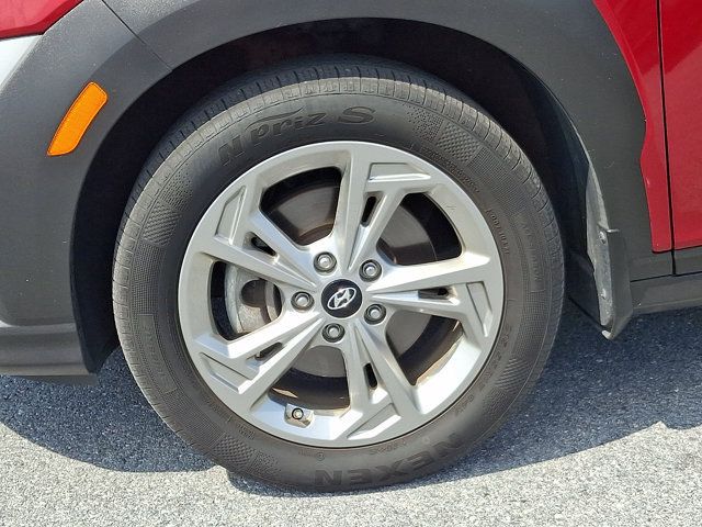 Certified 2023 Hyundai Kona SEL AWD/4WD image 8