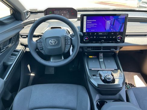 New 2026 Toyota C-HR AWD/4WD image 18