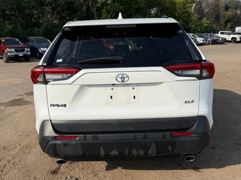 Used 2025 Toyota RAV4 XLE FWD image 4
