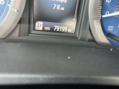 Used 2018 Toyota Sienna Limited w/ Carpet Mat Package image 10