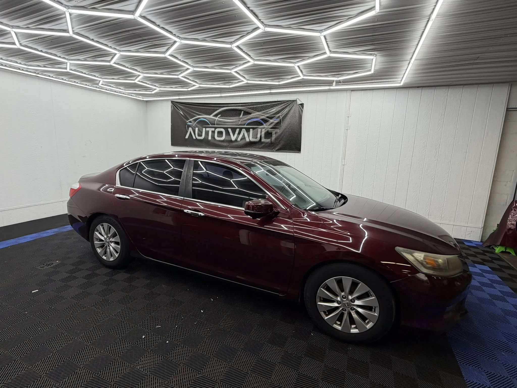 Used 2014 Honda Accord EX-L image 2