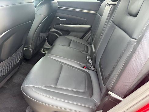 Certified 2024 Hyundai Tucson Limited AWD/4WD image 16