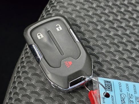 Used 2024 GMC Terrain SLE image 32