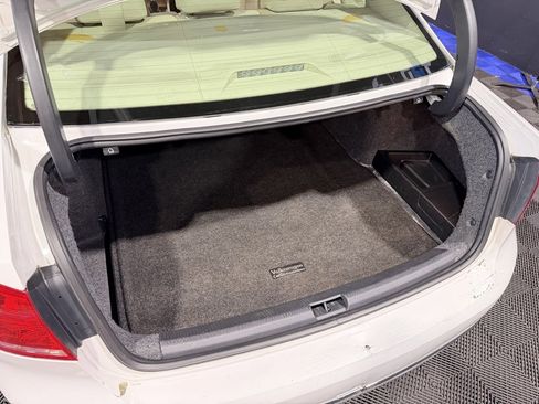 Used 2014 Volkswagen Passat TDI SE image 22