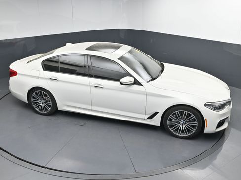 Used 2018 BMW 540i xDrive image 33