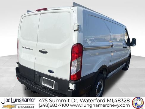 Used 2020 Ford Transit 250 Low Roof RWD image 3