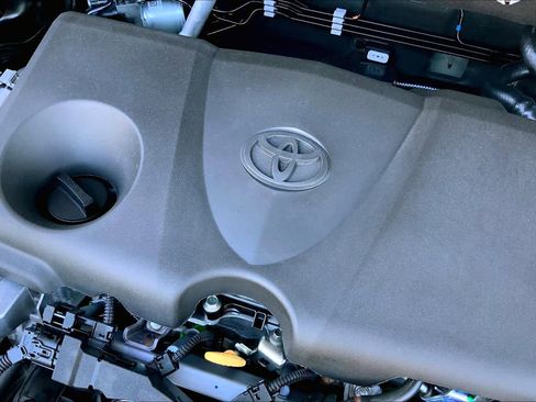 New 2025 Toyota RAV4 XLE image 17