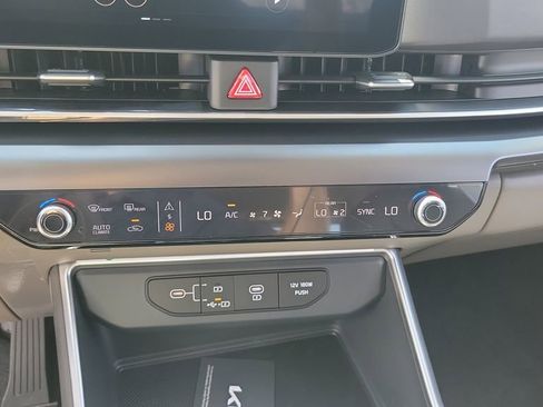 New 2026 Kia Carnival LXS image 22