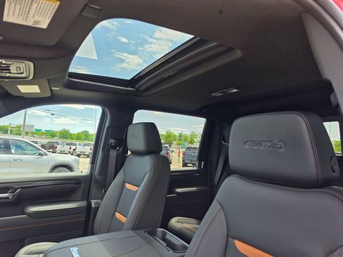 New 2026 GMC Sierra 2500 AT4 w/ AT4 Premium Plus Package AWD/4WD image 11