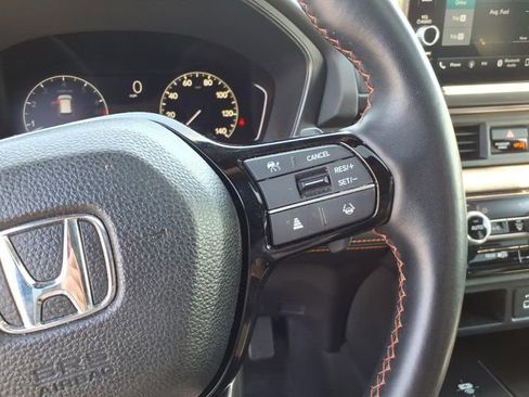 Used 2024 Honda Pilot TrailSport image 17