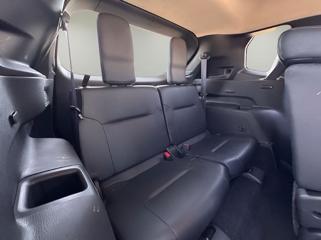 Used 2024 Mitsubishi Outlander SE Black Edition AWD/4WD image 22