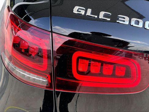 Used 2022 Mercedes-Benz GLC 300 image 25