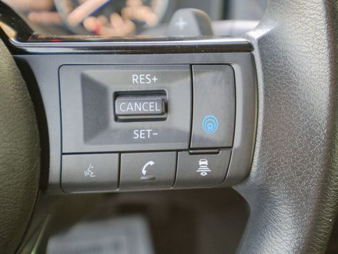 Used 2023 Nissan Rogue SV image 20