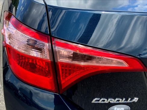 Used 2019 Toyota Corolla LE FWD image 27