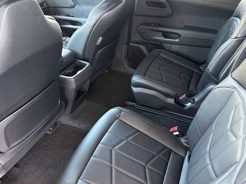 New 2027 Kia Telluride SX X-Line w/ Towing Package AWD/4WD image 14
