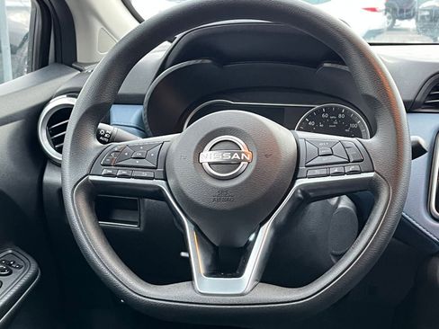 Used 2025 Nissan Versa SV image 27