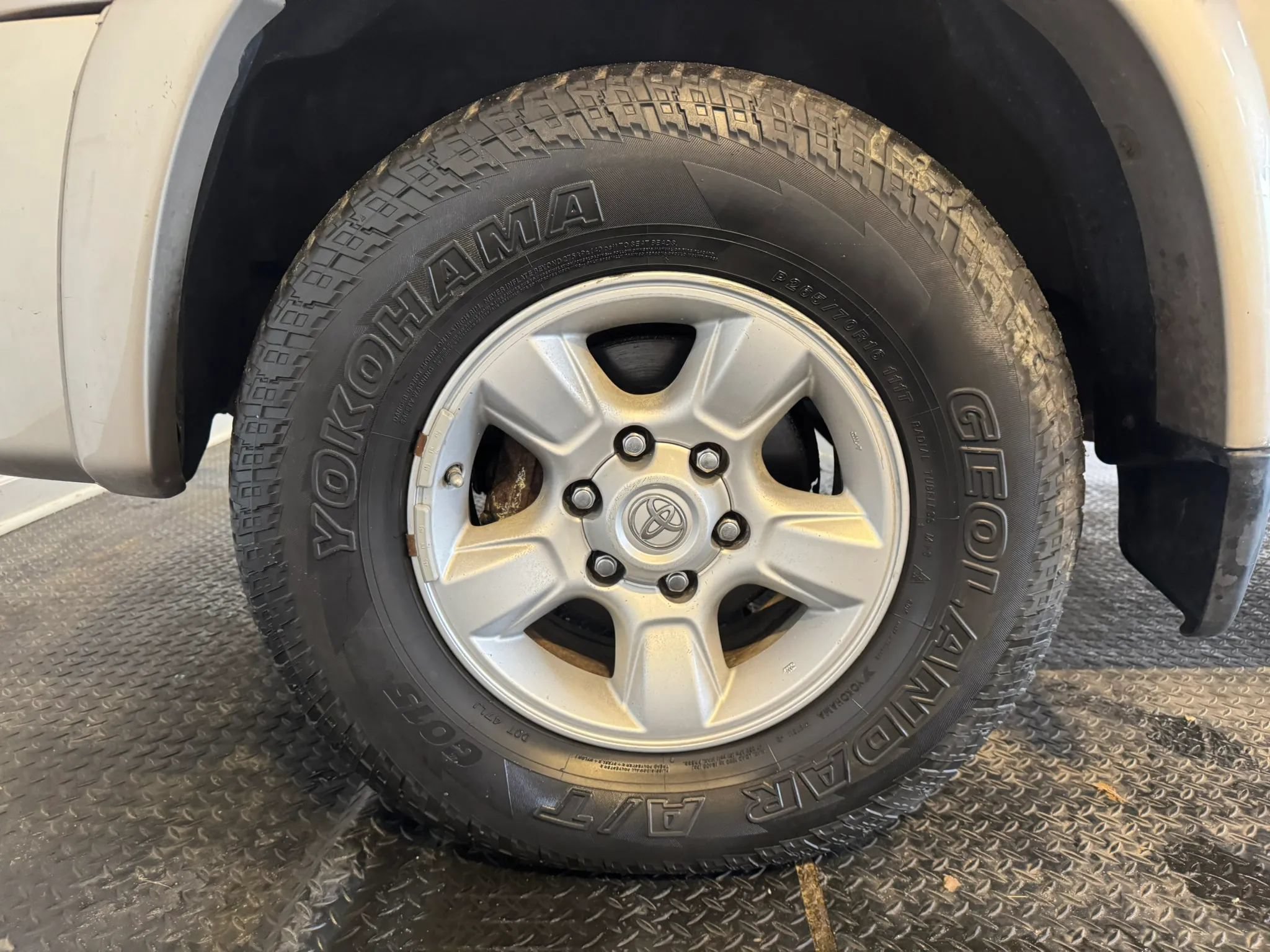 Used 2006 Toyota Tundra SR5 w/ TRD Off-Road Pkg AWD/4WD image 29