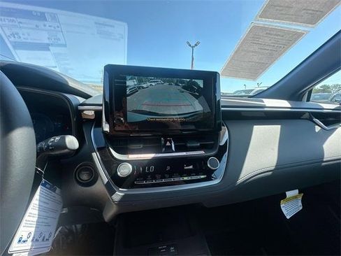 Used 2026 Toyota Corolla Cross SE image 26