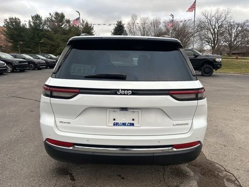 Certified 2025 Jeep Grand Cherokee Laredo w/ Luxury Tech Group I image 4