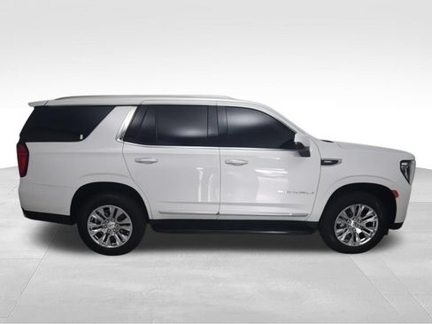 Used 2024 GMC Yukon Denali AWD/4WD image 2