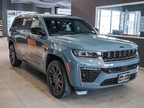 New 2026 Jeep Grand Cherokee L Limited image 3