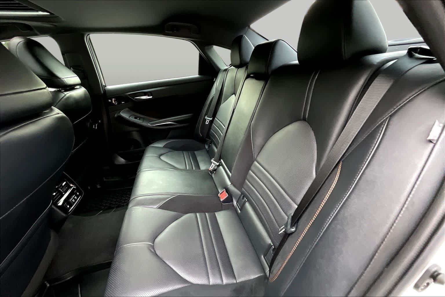 Used 2019 Toyota Avalon Touring FWD image 20