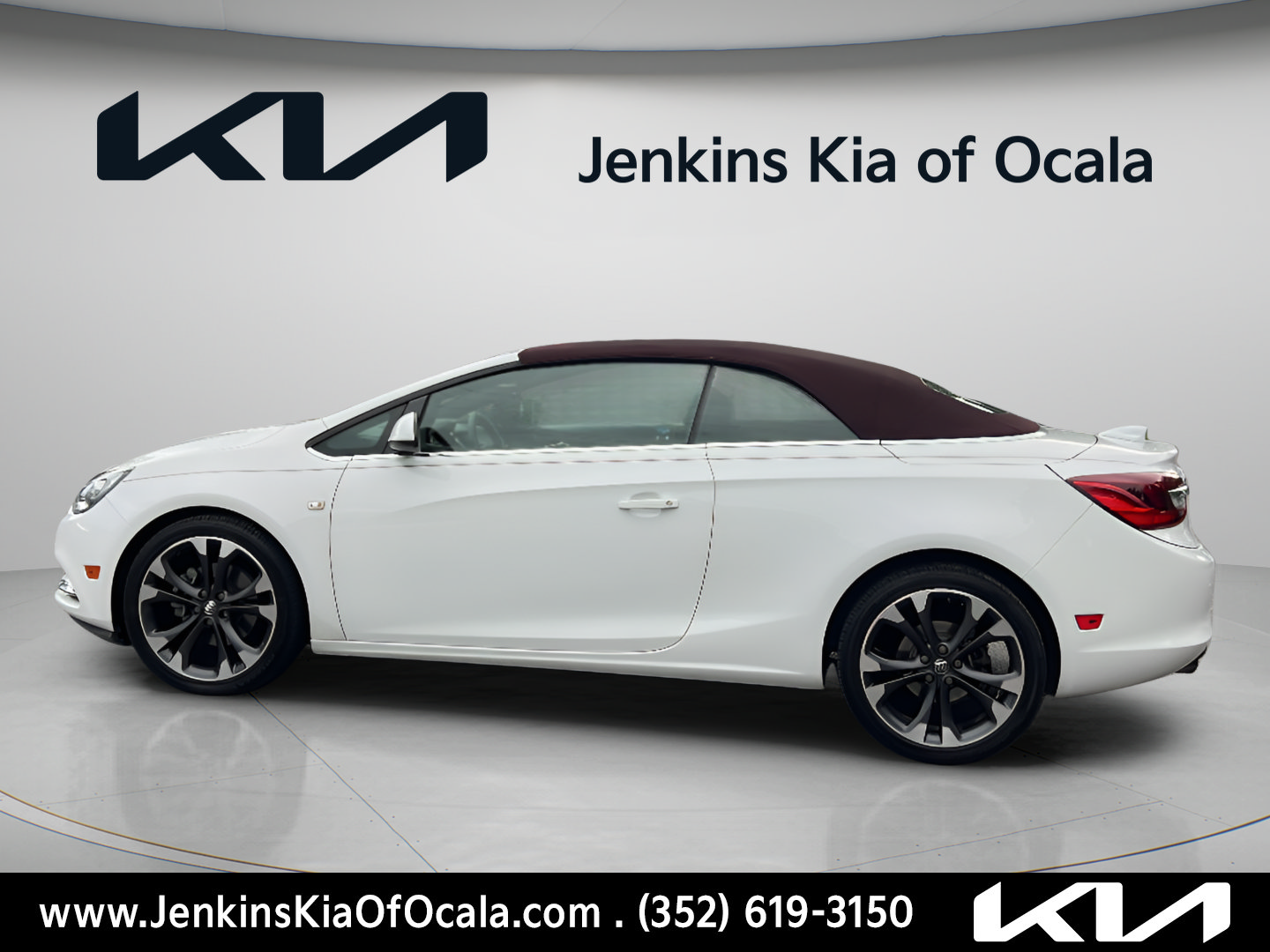 Used 2019 Buick Cascada Premium FWD image 4