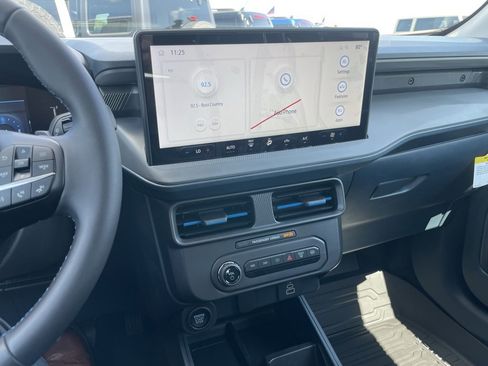 New 2025 Ford Maverick Lobo image 10