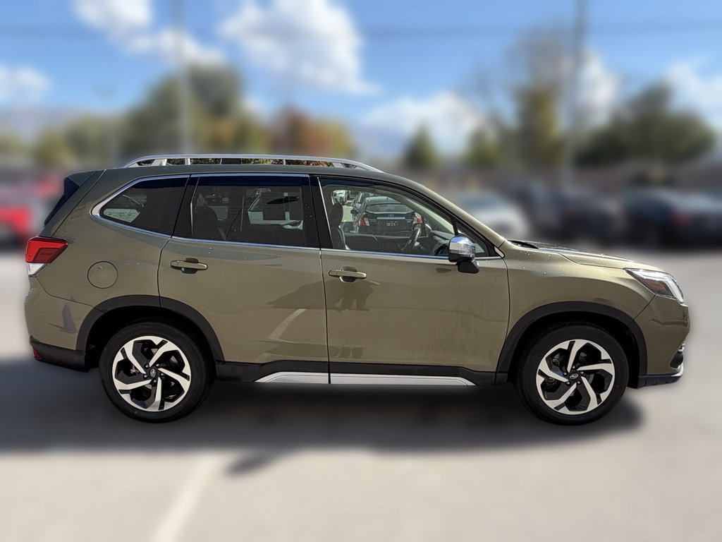 Used 2022 Subaru Forester Touring AWD/4WD image 5