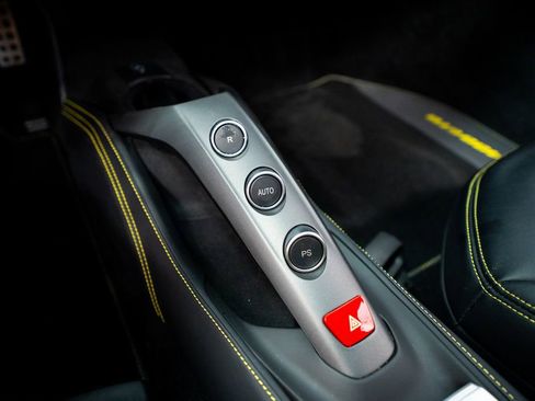 Used 2019 Ferrari 488 GTB RWD image 41